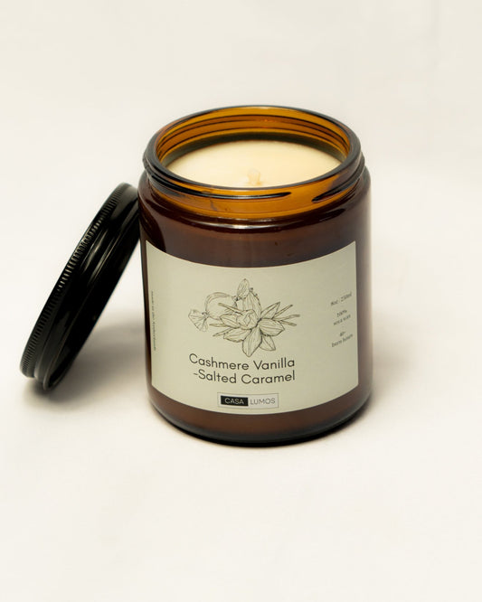 Vanilla and Salted Caramel Soy Candle – 8 oz - CasaLumos